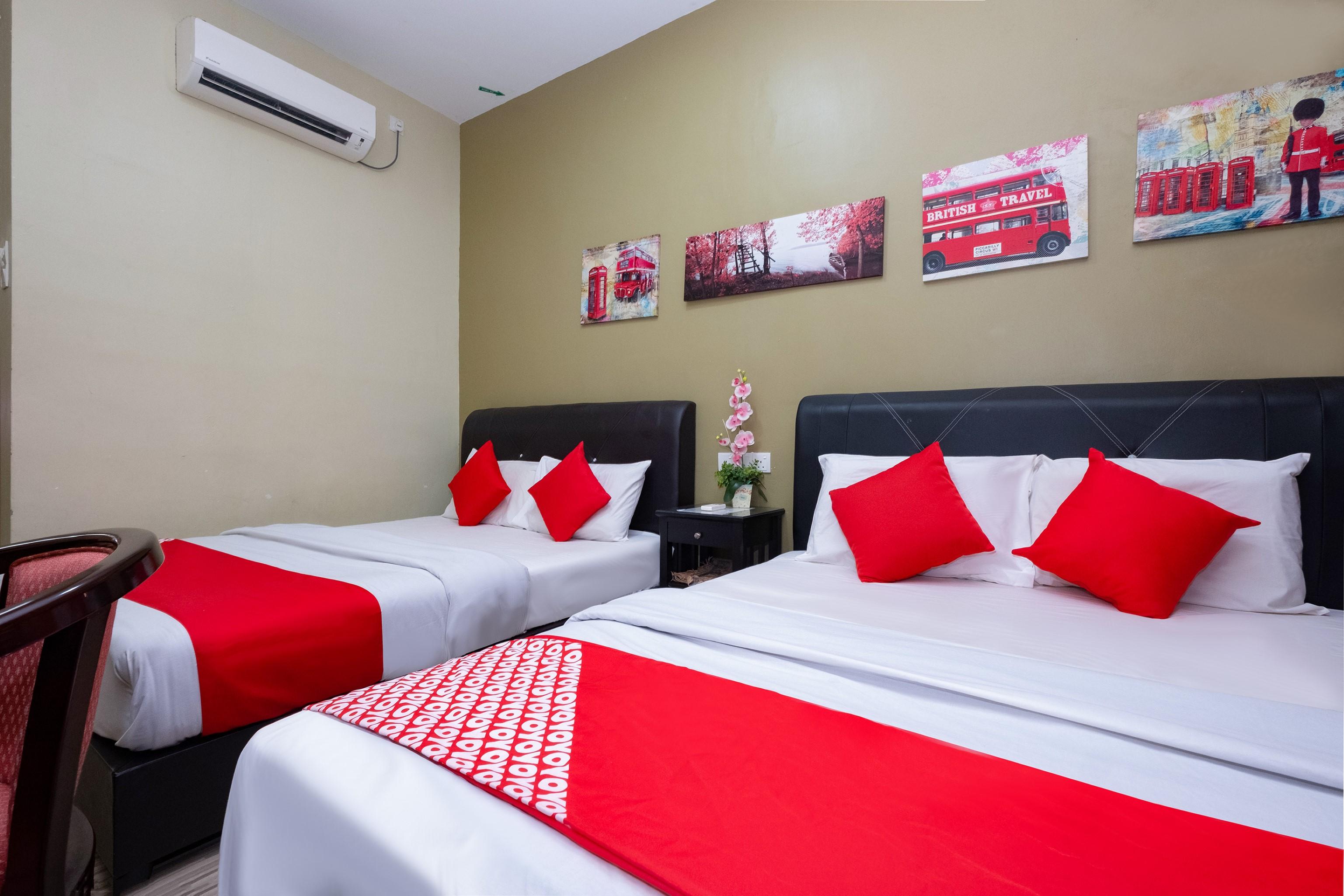 OYO 89981 Nyamanya Hotel Kuantan Bagian luar foto